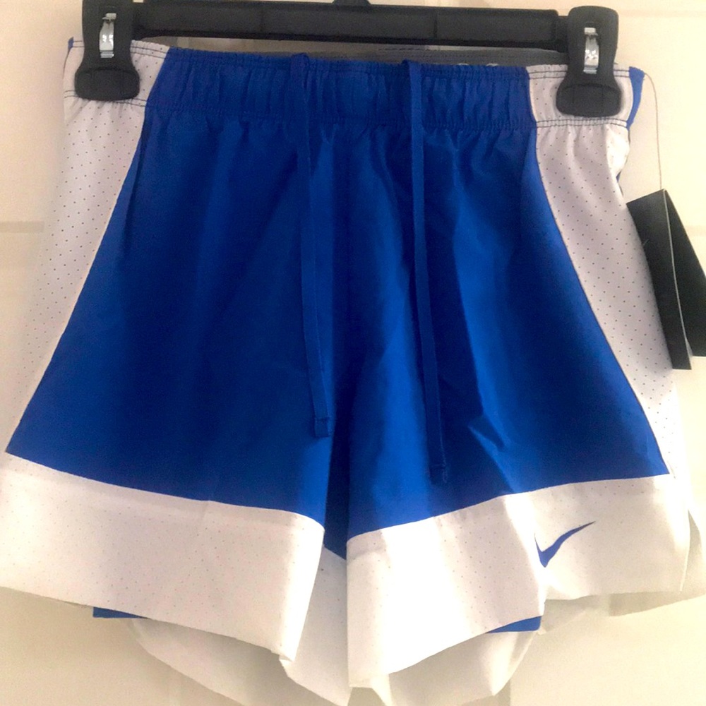 Nike 2-in1 Athletic/Athleisure/Training Shorts, XS, NWT!